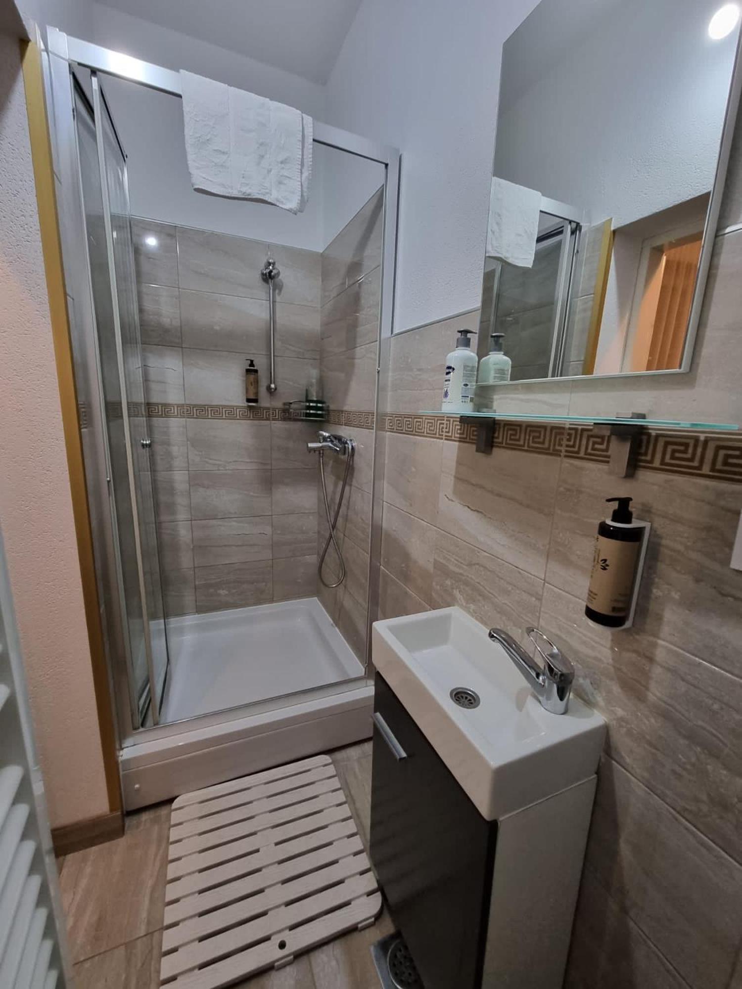 Apartmani Li Livno Eksteriør billede